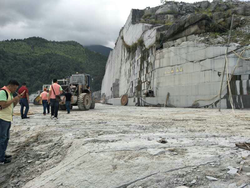 Blue Sapphire Quarry