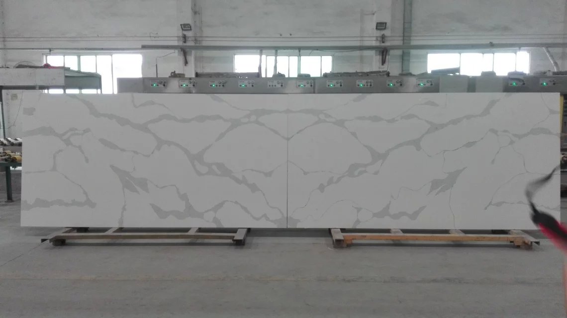 Calacatta Quartz Slab