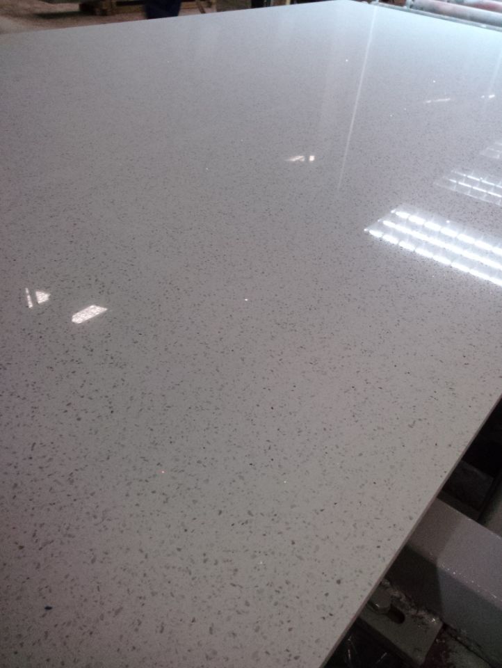 ICE COLD WHITE QUARTZ SLAB