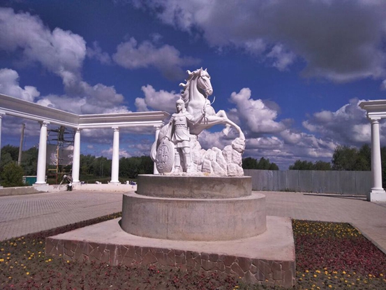 White Chinese Marble Sculpture