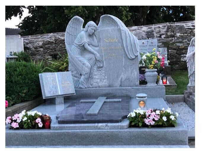 Good feedback of angel headstone from Austrian customer